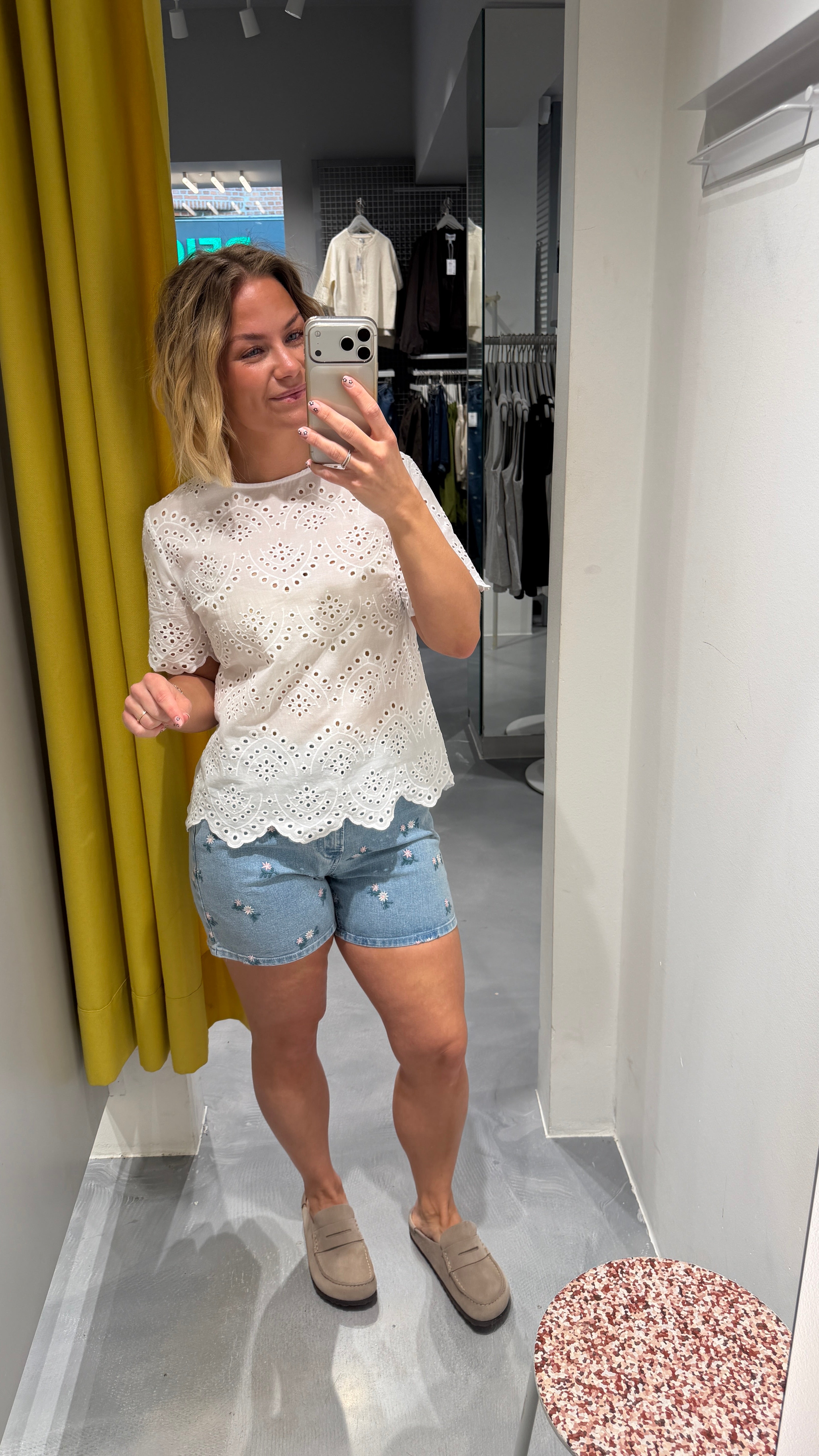 PCFLORA Shorts - Light Blue Denim